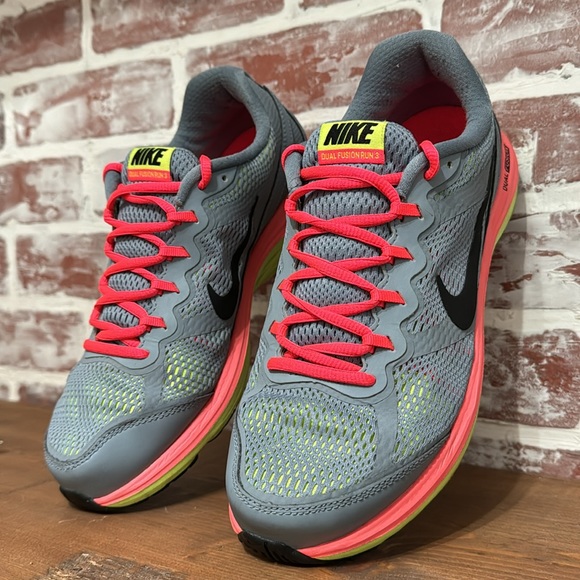 NIKE Dual Fusion Run 3 Women’s Sz 8.5 - Picture 13 of 13